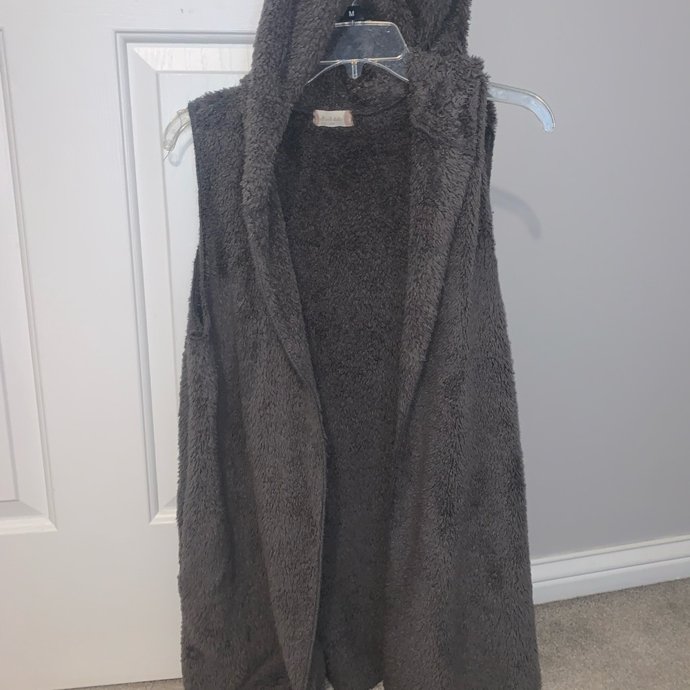 Altar’d State hooded Sherpa vest